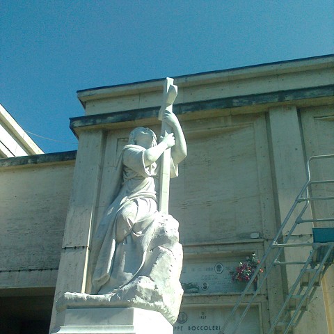 Monumento in marmo